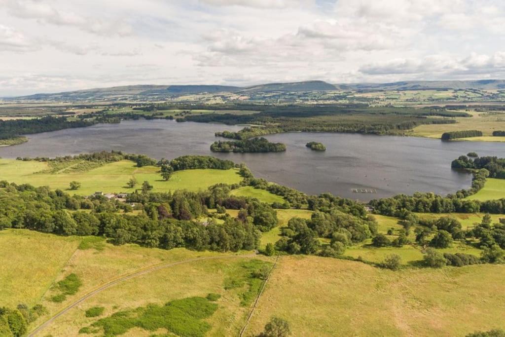 The Mews - A Cottage With A Spectacular Lake View Port Of Menteith Extérieur photo