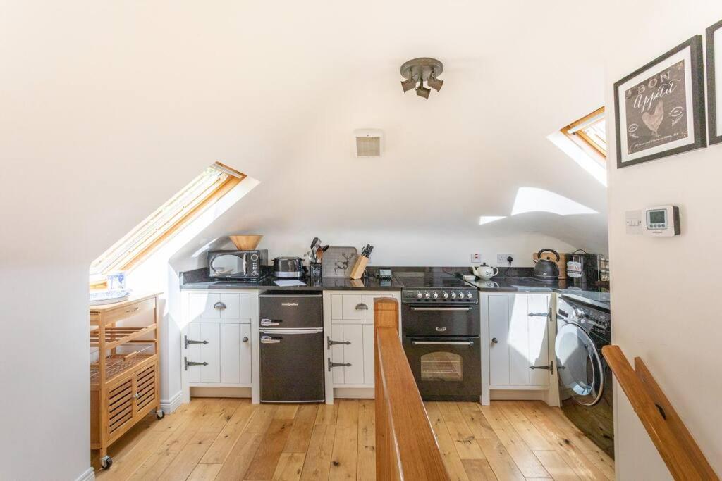 The Mews - A Cottage With A Spectacular Lake View Port Of Menteith Extérieur photo