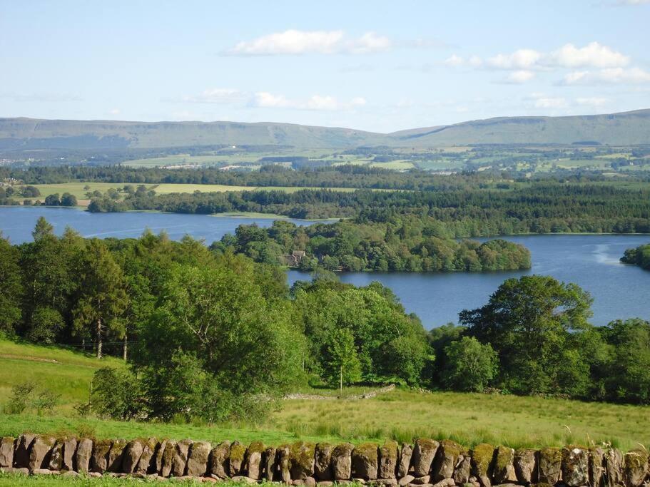 The Mews - A Cottage With A Spectacular Lake View Port Of Menteith Extérieur photo