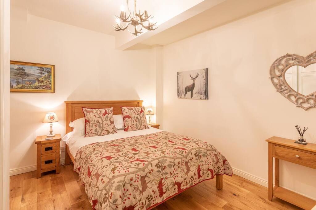 The Mews - A Cottage With A Spectacular Lake View Port Of Menteith Extérieur photo